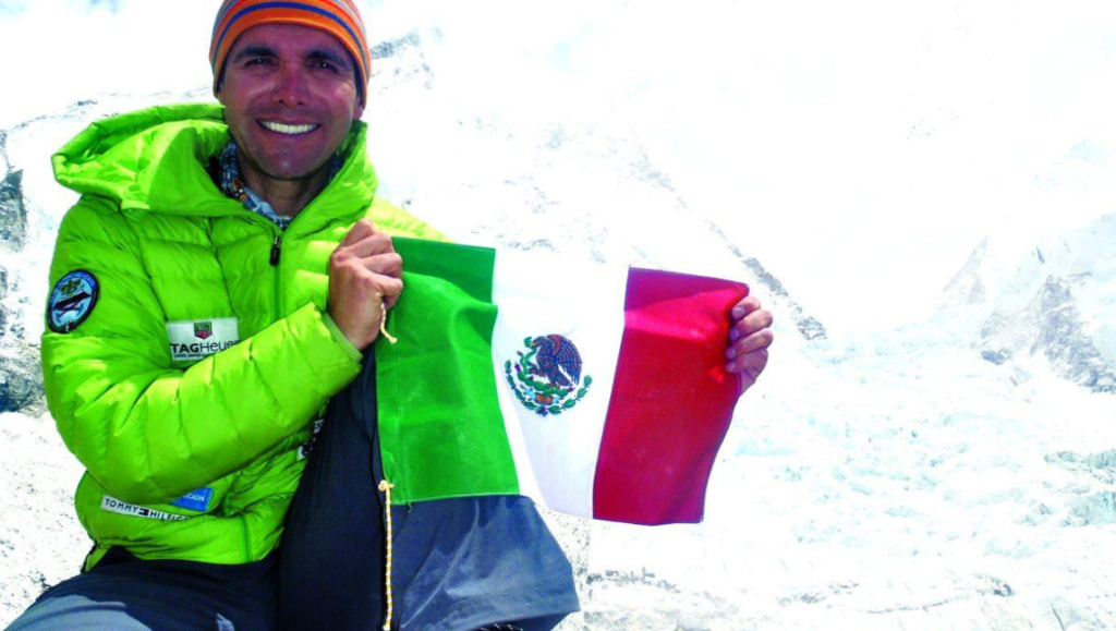 El montañista Lorenzo Ruiz ha encontrado estímulo y motivación en las adversidades. Es Ingeniero Industrial y de Sistemas, egresado del Instituto Tecnológico de Monterrey, tras haber desempeñado varios puestos directivos…