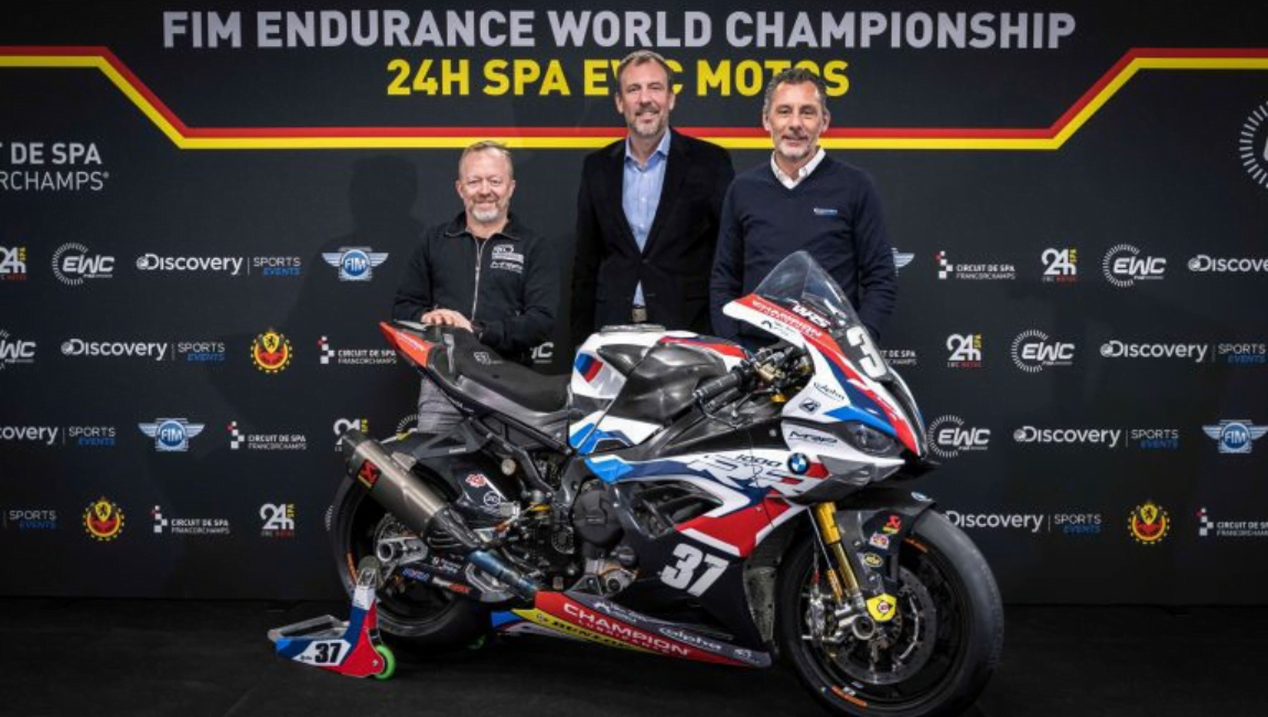 BMW Motorrad afina la M 1000 RR para el FIM EWC 2022