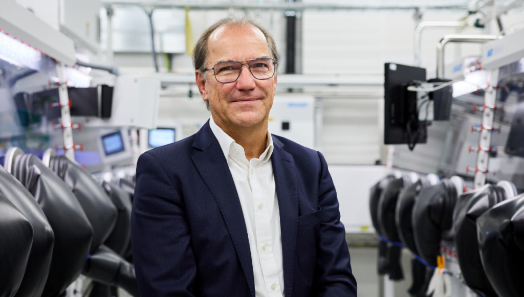 Peter Lamp ha sido galardonado con un prestigioso premio internacional por su investigación, desarrollo e industrialización de baterías.