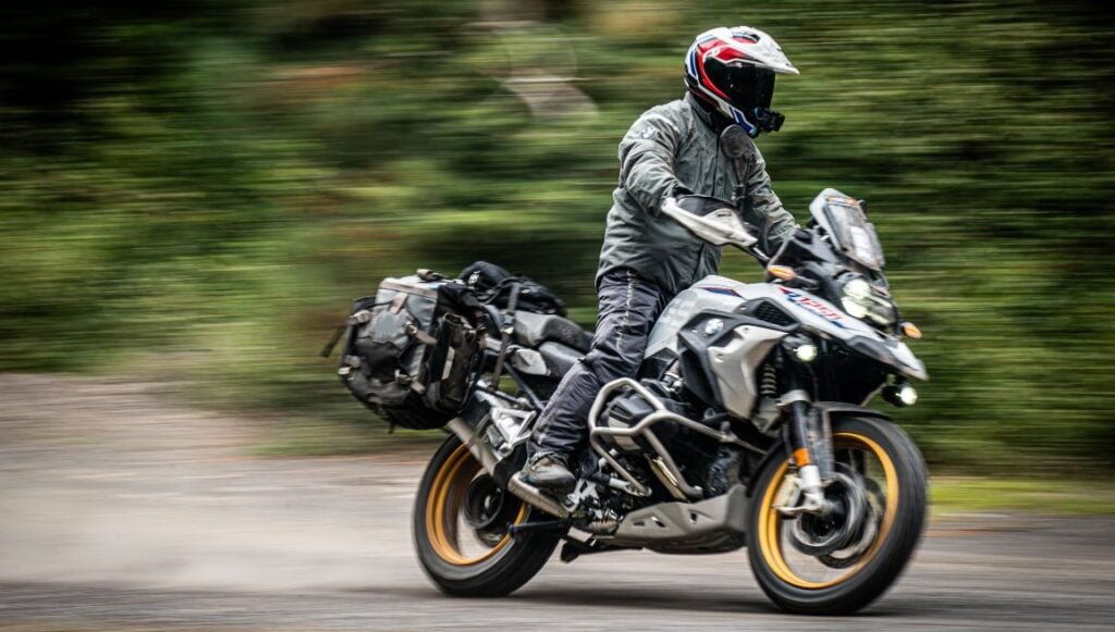 BMW Motorrad USA y Backcountry Discovery Routes