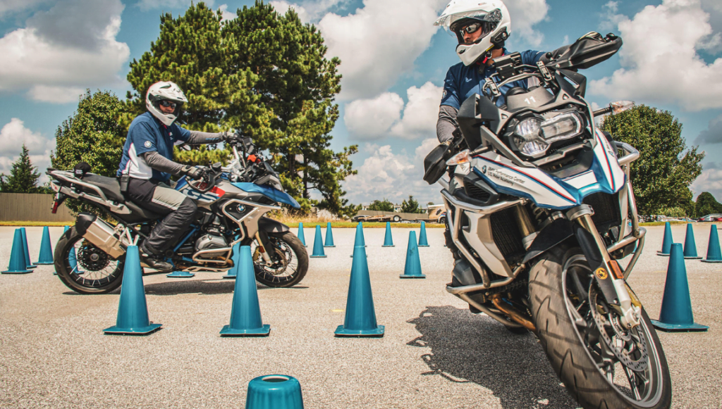 BMW Motorrad lanza BMW Motorrad Riders Academy