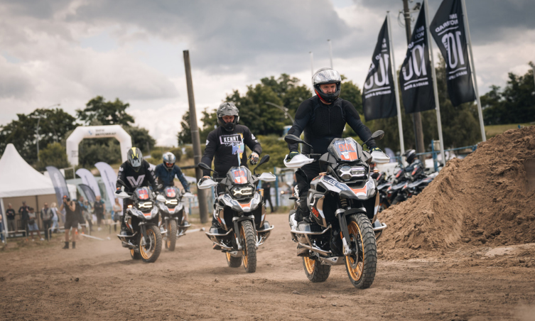 Festeja un Siglo de Revolución Motociclista