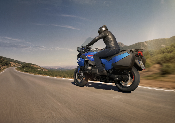 BMW Motorrad revoluciona el turismo premium con la nueva BMW R 1300 RT