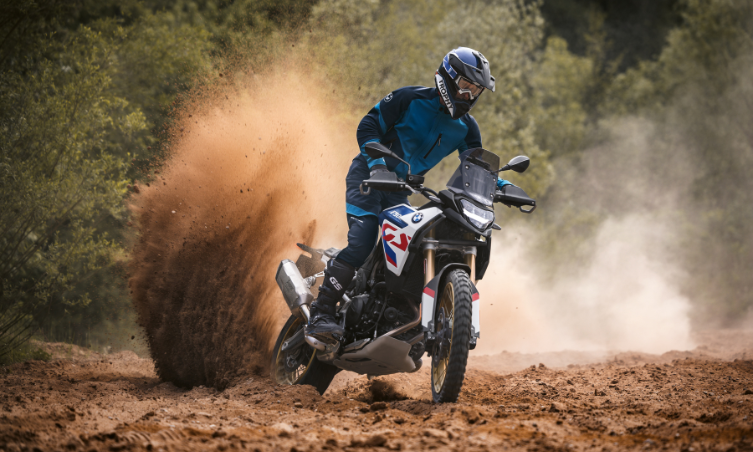 LO MEJOR DE LS BMW F 900 GS