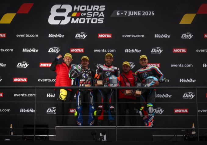 Éxitos de la BMW M 1000 RR en el FIM EWC y en el Tourist Trophy de la Isla de Man