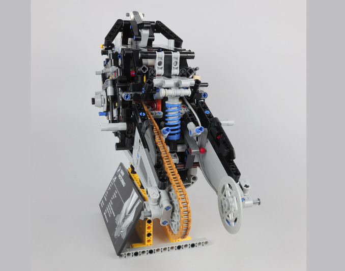 LEGO Technic BMW M 1000 RR