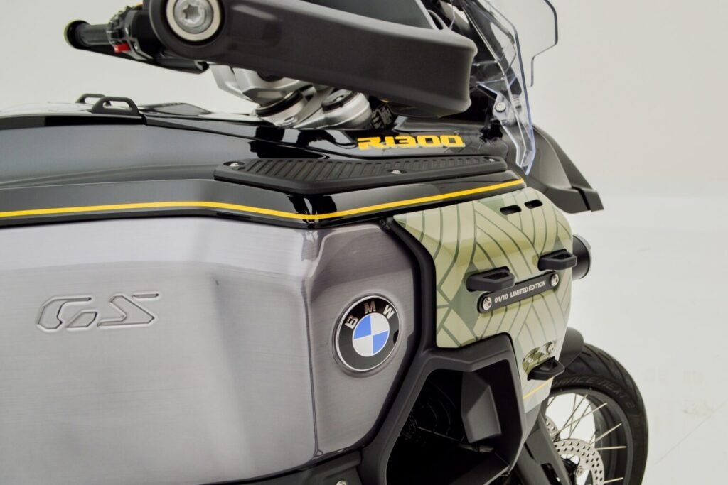1300 gs