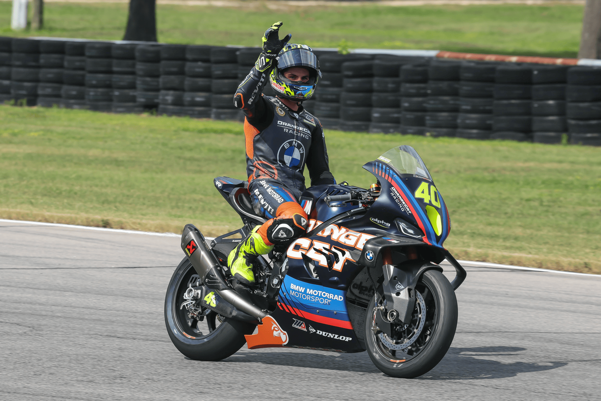 BMW lidera MotoAmerica Superbike tras el VIR