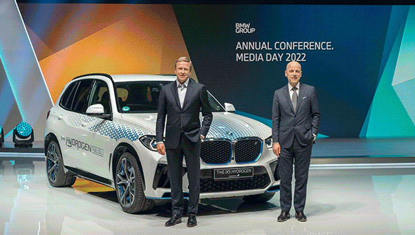 BMW Group intensifica el cambio tecnológico
